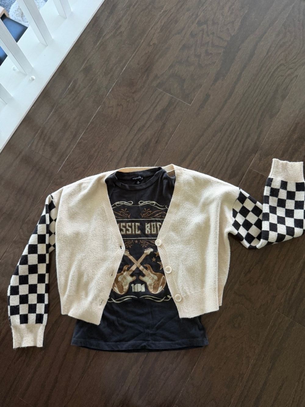 Girls originality cardigan sweater /tee set!